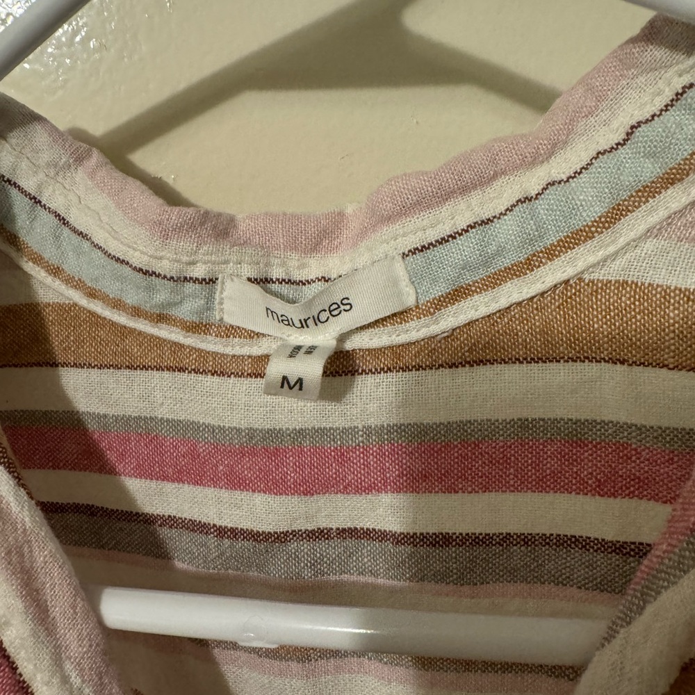 MAURICES button down top - Picture 2 of 4